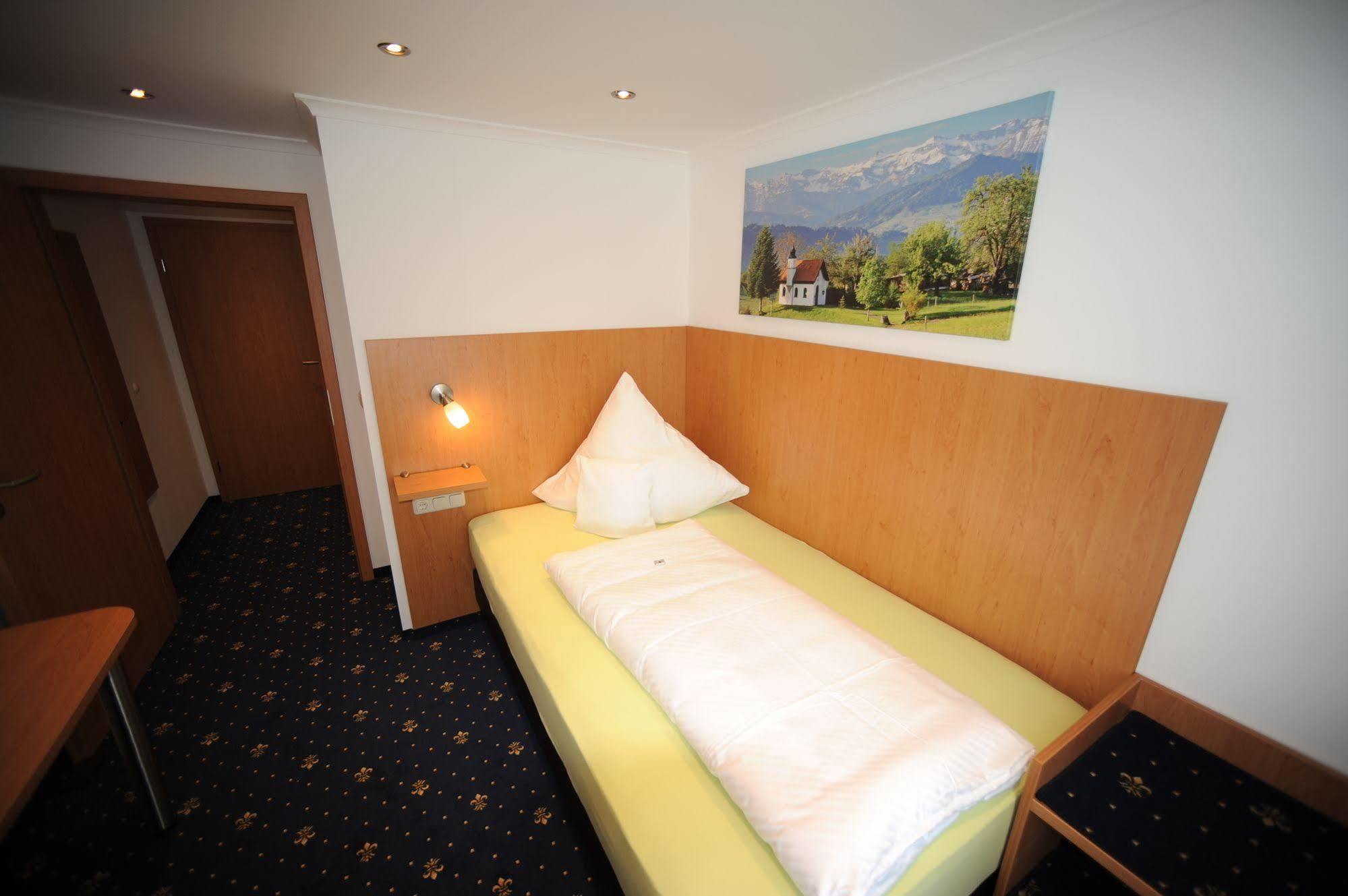 Hotel Post - Regionales Grosses Fruehstuecksbuffet - Auch Gf & Lf 샤이데크 외부 사진