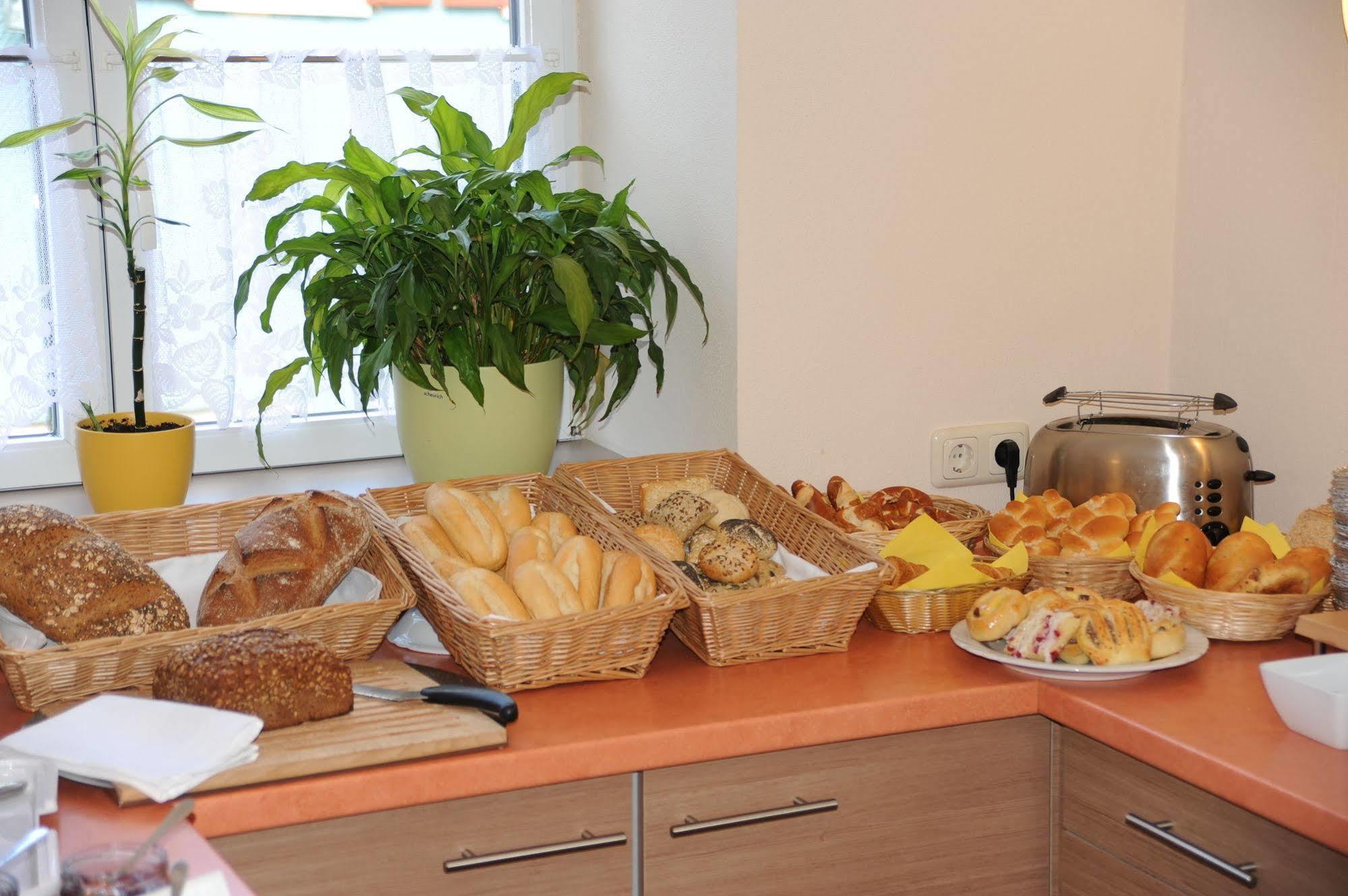 Hotel Post - Regionales Grosses Fruehstuecksbuffet - Auch Gf & Lf 샤이데크 외부 사진